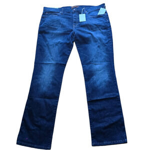 NWT, Joe's Men's The Brixton Straight & Narrow Jeans, Size 40/34. Rise is 10.5.
